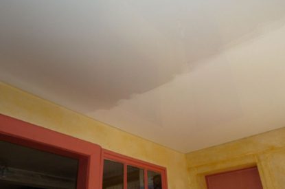 Comment entretenir son plafond tendu ?