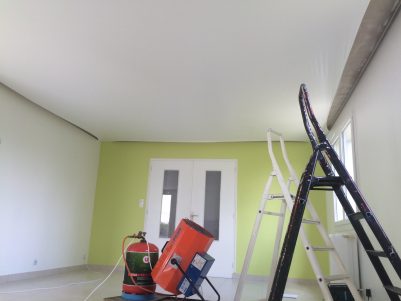 pose de plafond tendu pvc